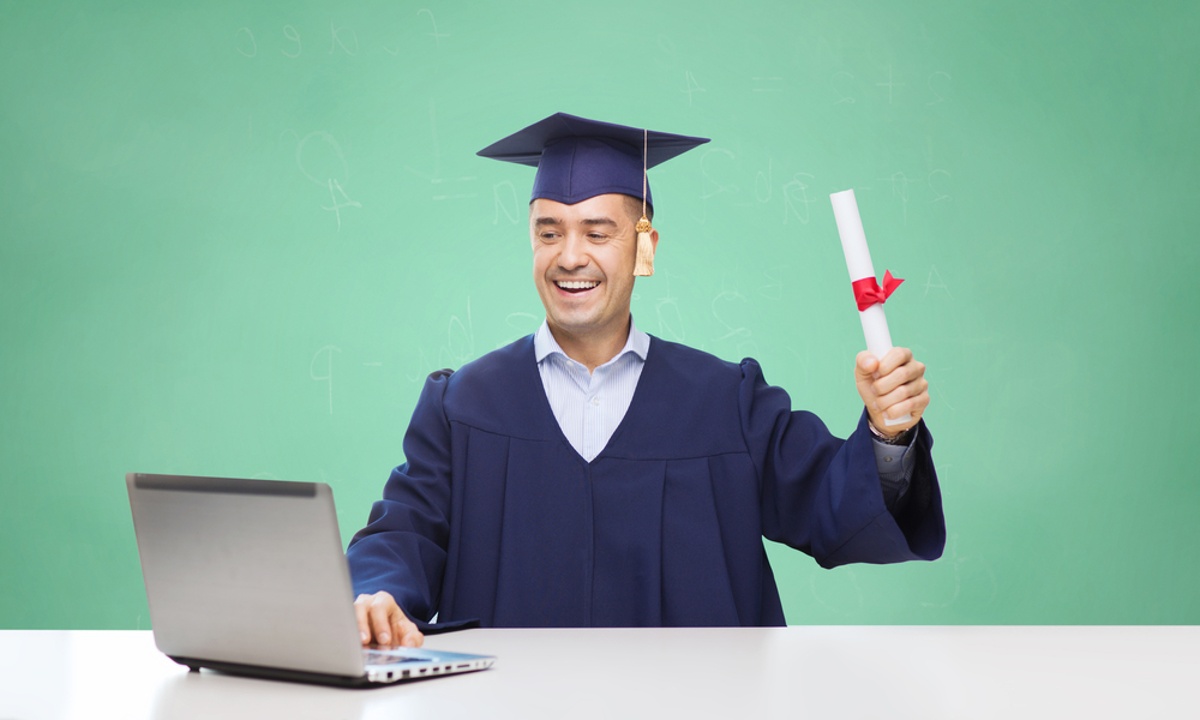 postgraduate-qualification-by-online-distance-learning-1200x720