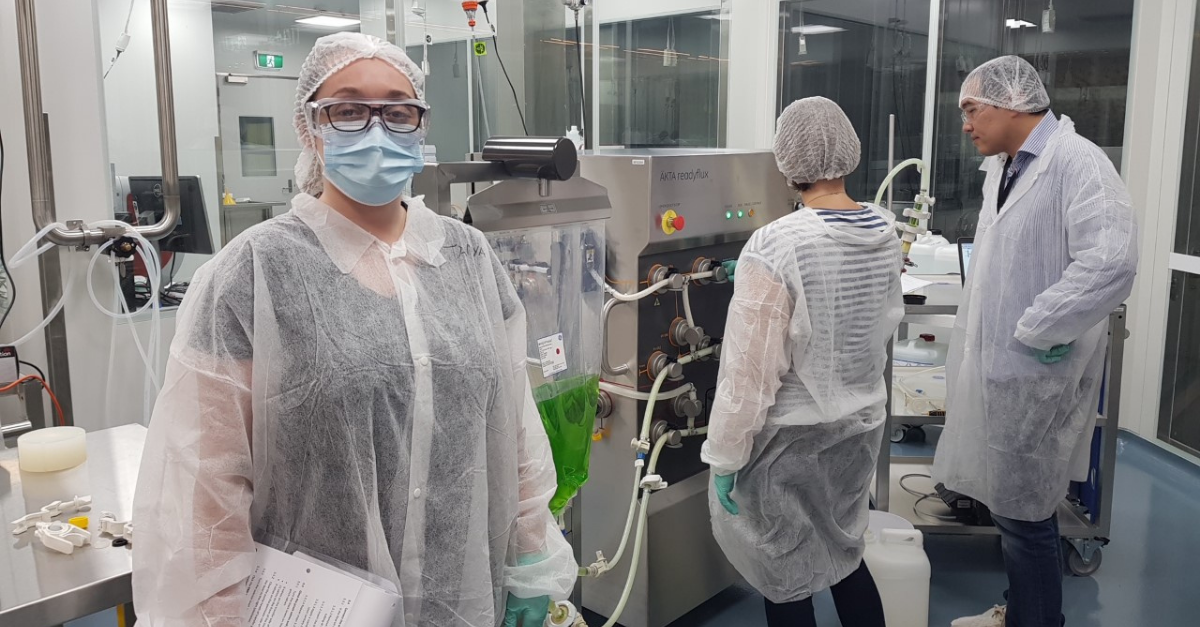 Tanya Goodwin undergoing NIBRT training at UTS Biologics Innovation Facility